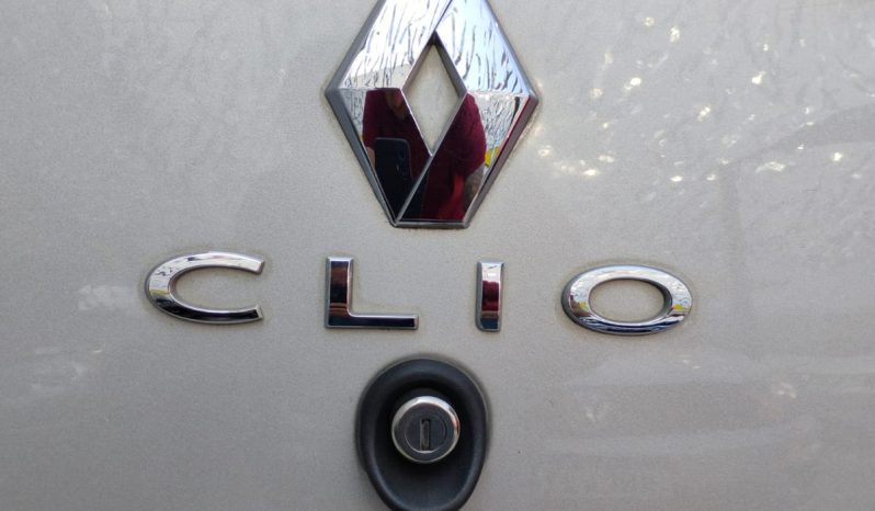 
								🚗 Renault Clio Expression 1.0 16V Flex – 2014/2015 🚗 full									
