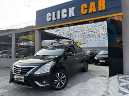 
										Nissan Versa SL full									