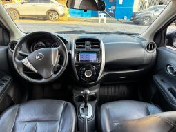 
										Nissan Versa SL full									