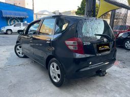 
										HONDA FIT LX full									